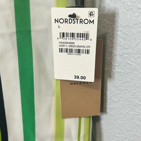 Halogen Top! - Picture 5 of 9